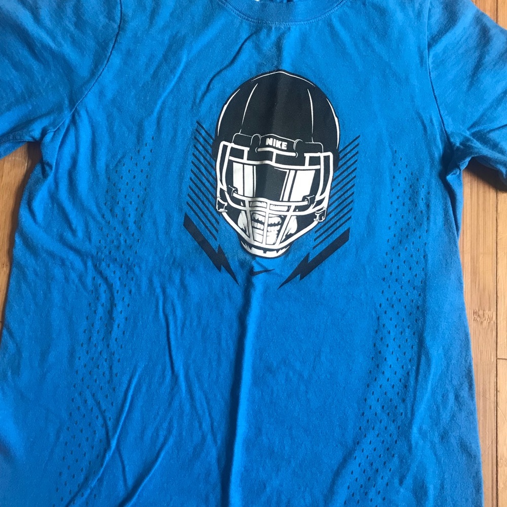 Boys Nike T-shirt